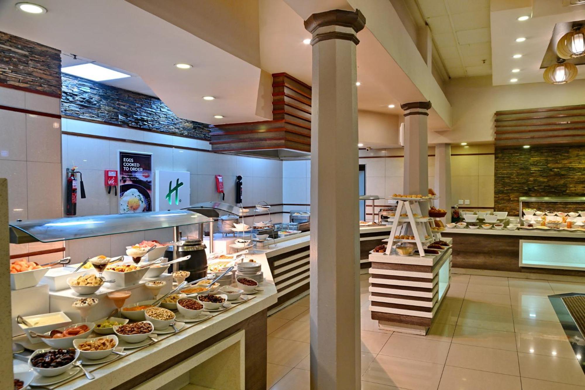 Holiday Inn - Harare By Ihg Экстерьер фото