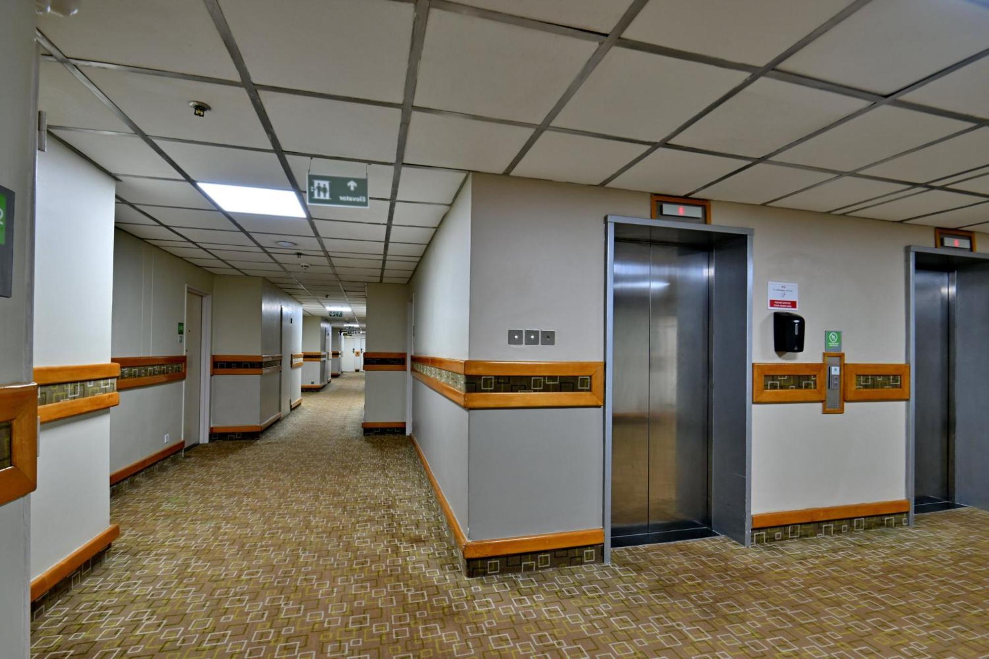 Holiday Inn - Harare By Ihg Экстерьер фото