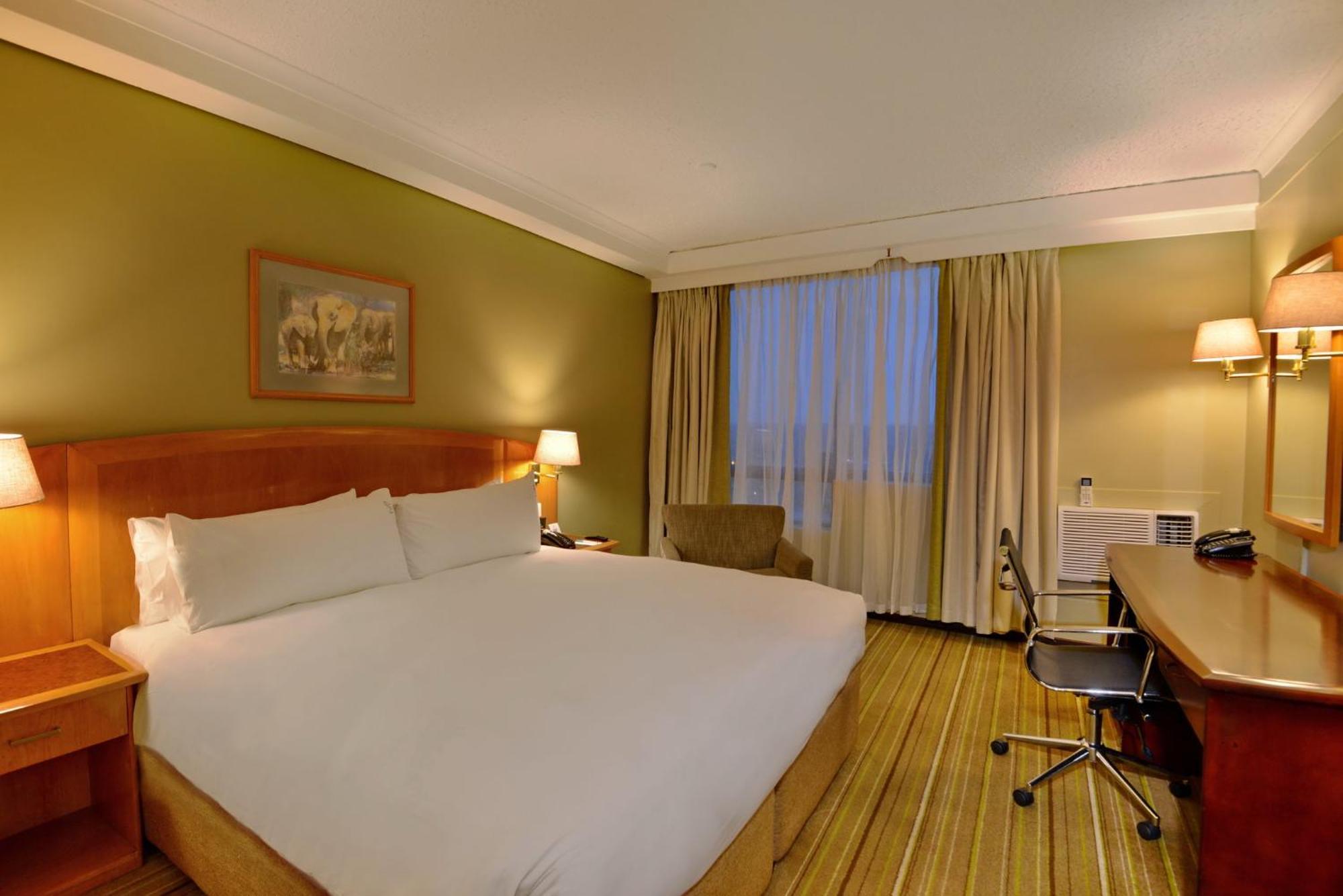 Holiday Inn - Harare By Ihg Экстерьер фото