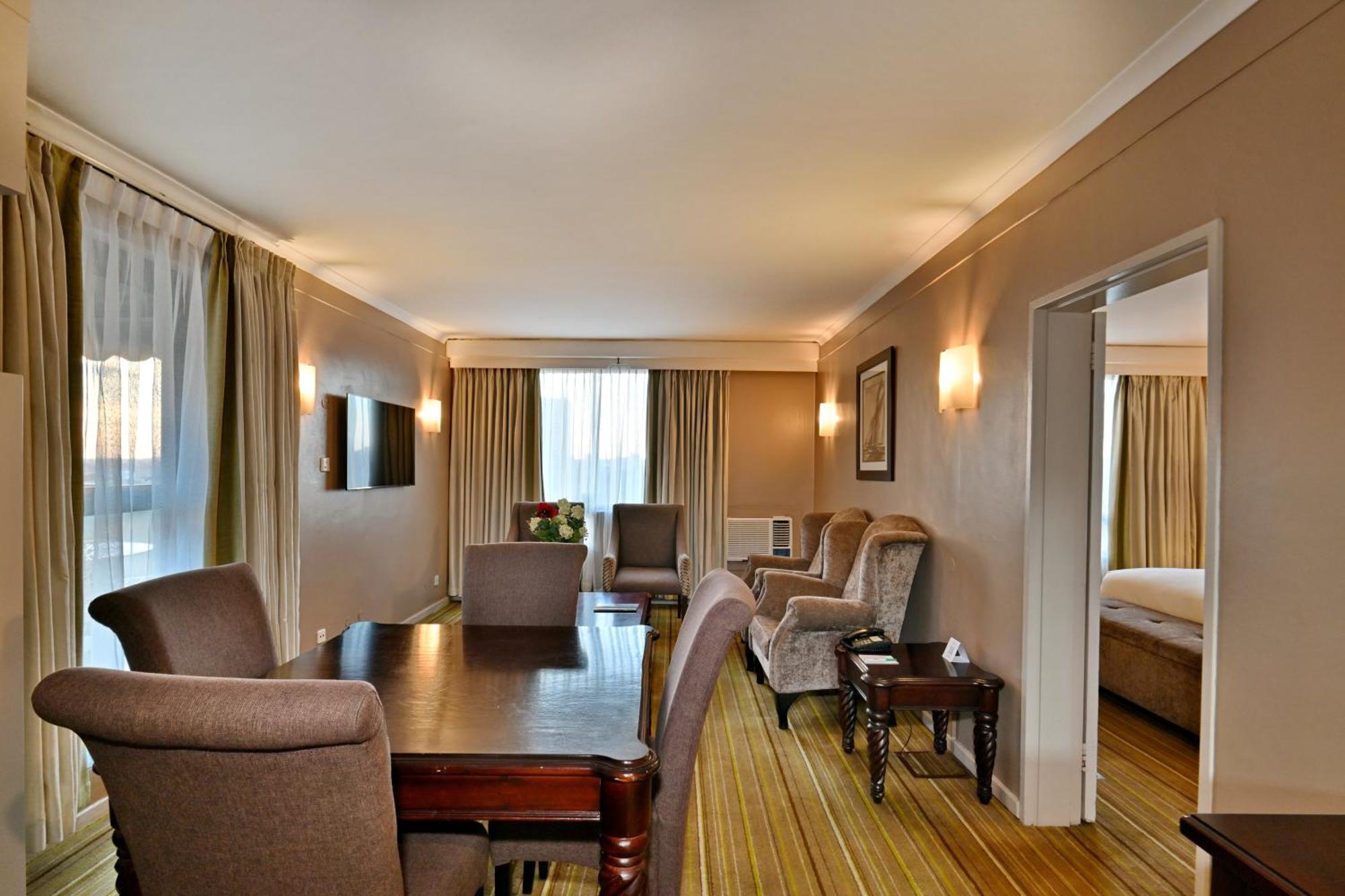 Holiday Inn - Harare By Ihg Экстерьер фото