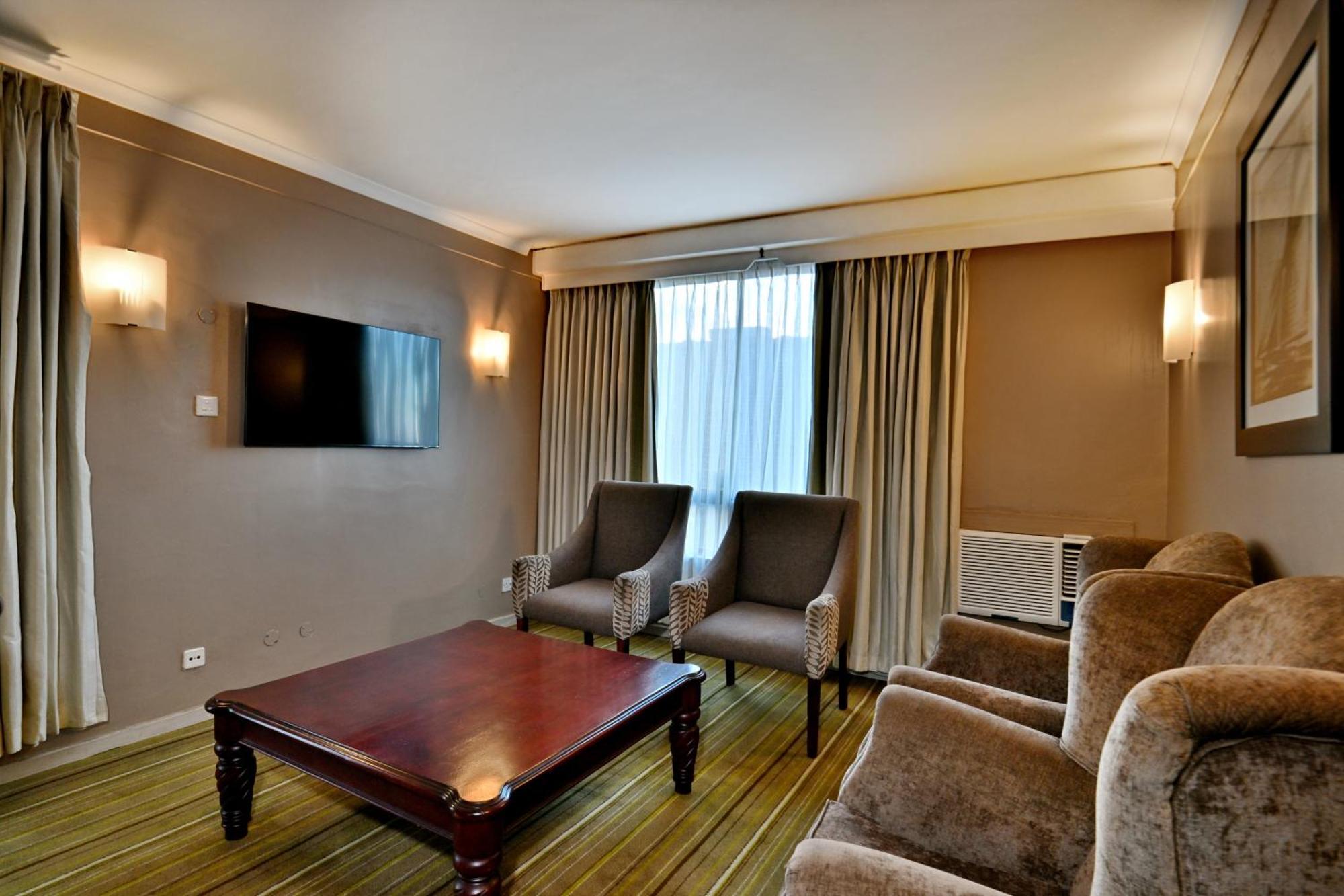 Holiday Inn - Harare By Ihg Экстерьер фото