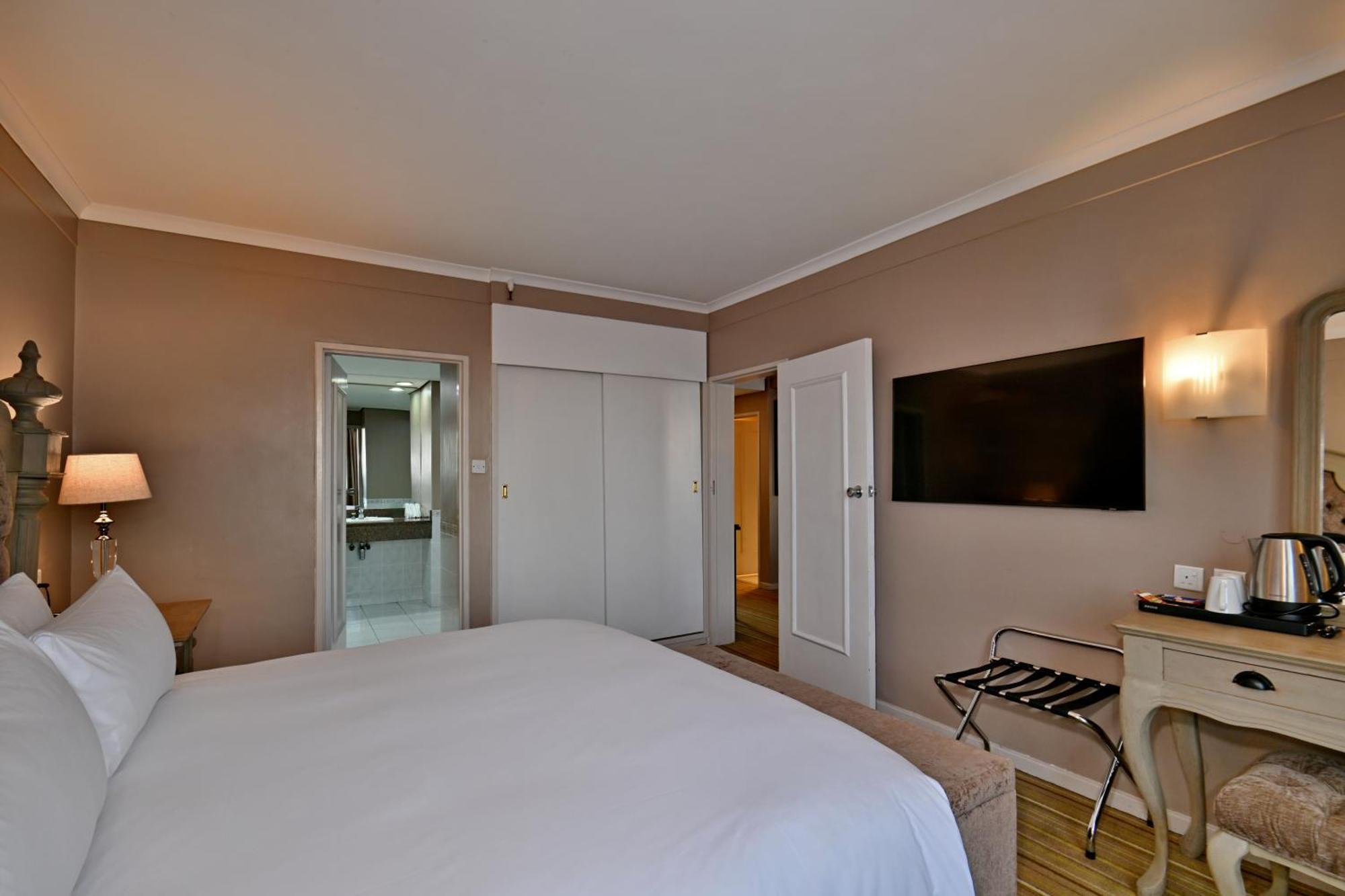 Holiday Inn - Harare By Ihg Экстерьер фото